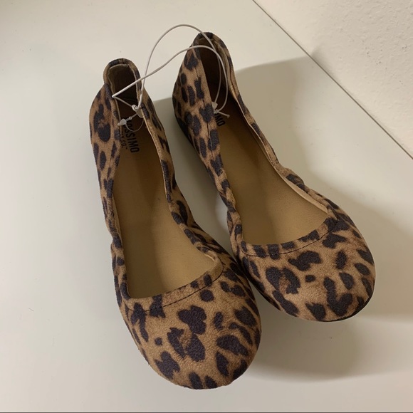 mossimo leopard flats